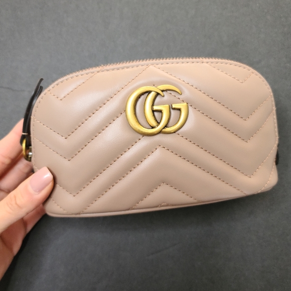 Gucci GG Marmont Cosmetic Case - Picture 2 of 11